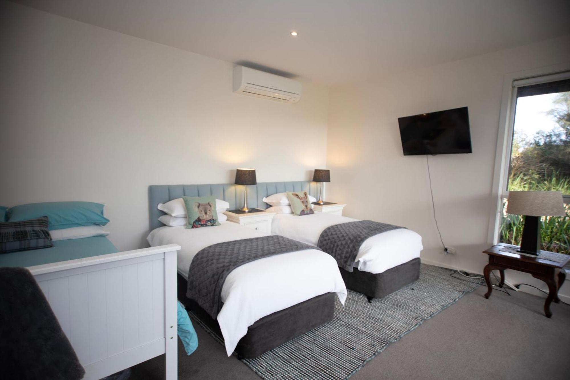 12 Apostles Accommodation Anchors Beach House With Sea Views Port Campbell Esterno foto