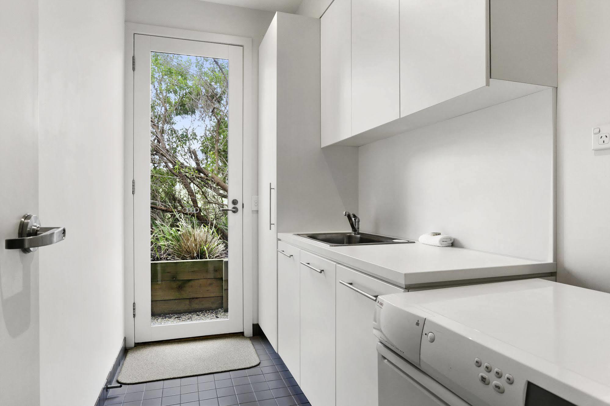 12 Apostles Accommodation Anchors Beach House With Sea Views Port Campbell Esterno foto